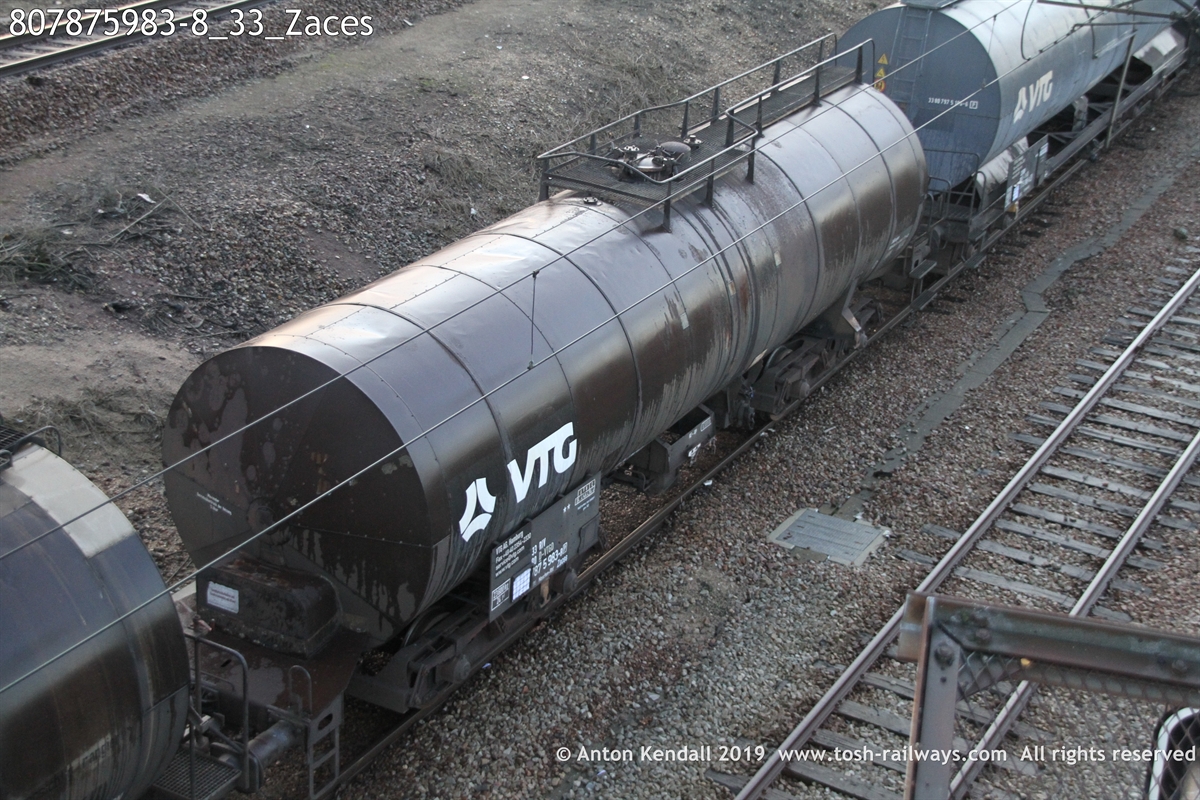 807875983-8_33_Zaces.JPG